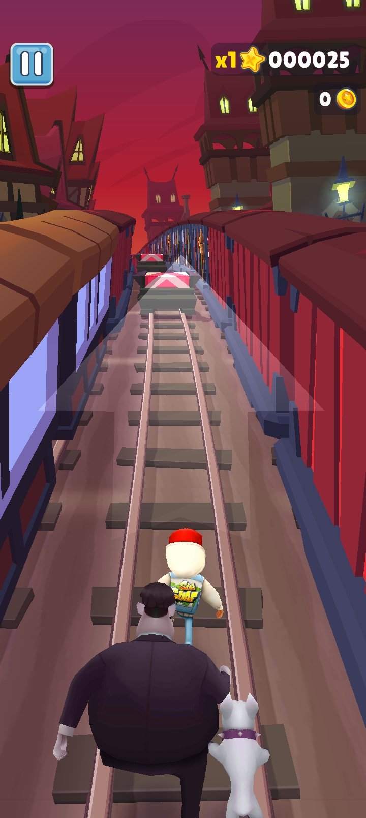 Subway Surfers guard chase at the beginning of a run